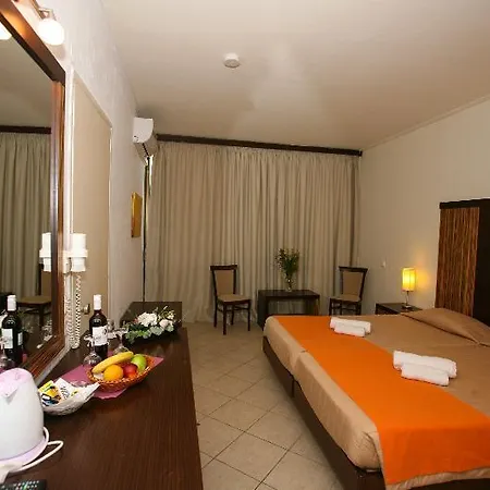 酒店 Cook's Club Corfu 4*